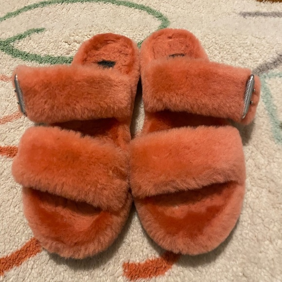 Ugg Fluff Yea Fur Slides. Sz 8. Coral - Picture 1 of 4